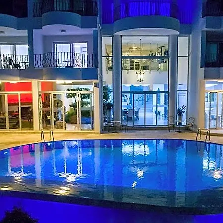 Yalicapkini Boutique